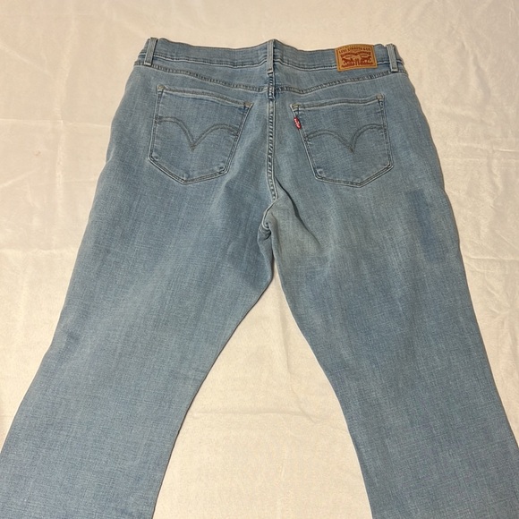 NWT Levi’s Jeans - Picture 2 of 5